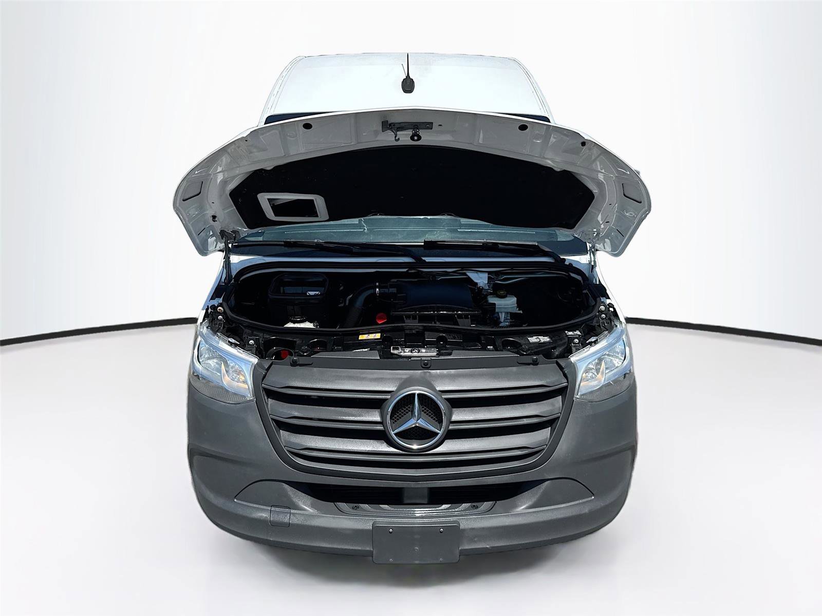 Used 2020 Mercedes-Benz Sprinter 2500 w/ Driver Convenience Package image 22