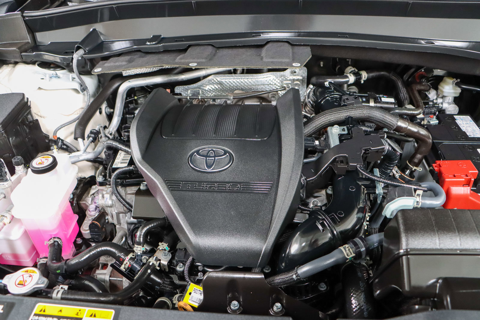 Used 2024 Toyota Grand Highlander XLE image 32