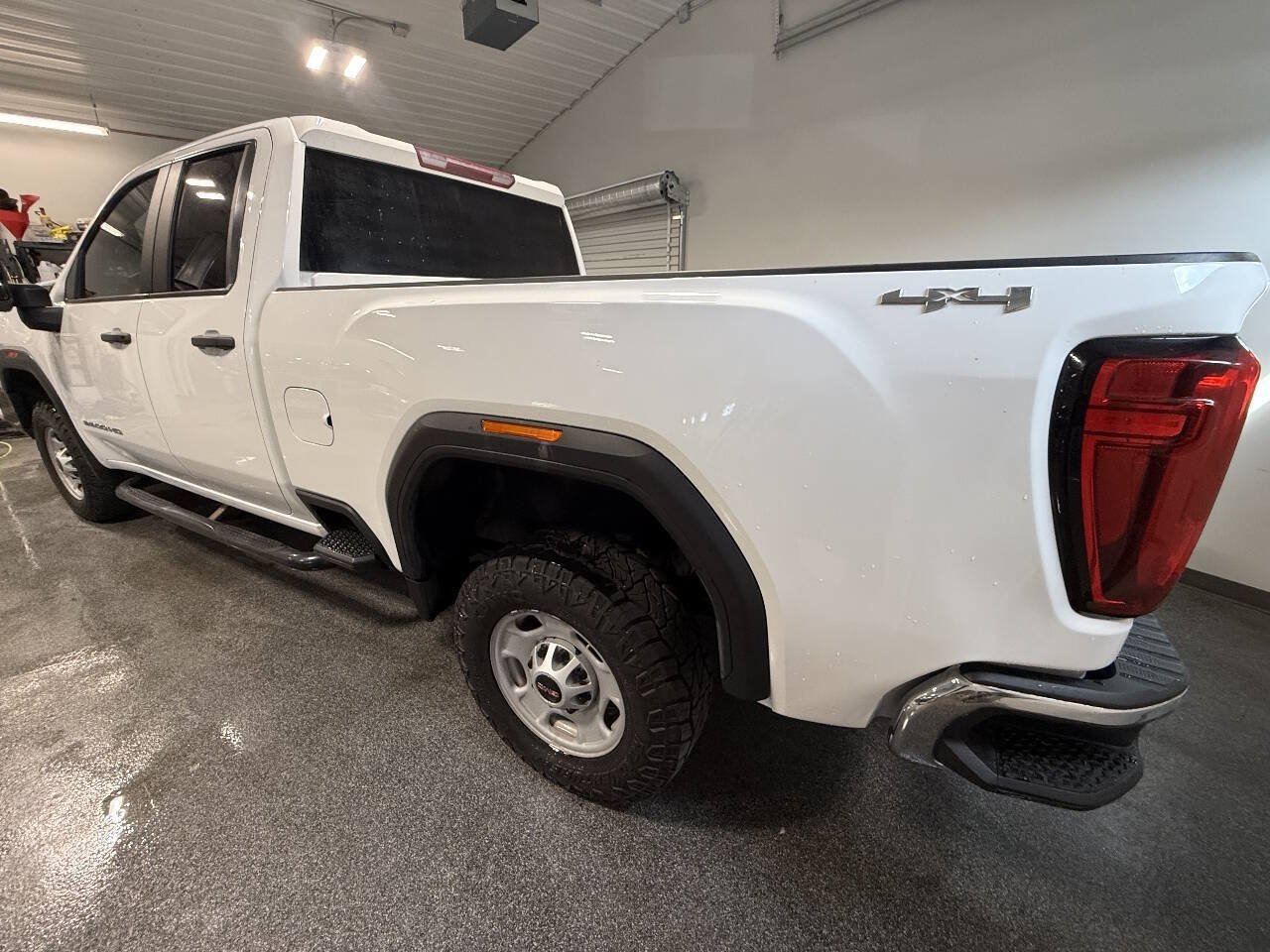 Used 2023 GMC Sierra 2500 Pro w/ Convenience Package AWD/4WD image 7