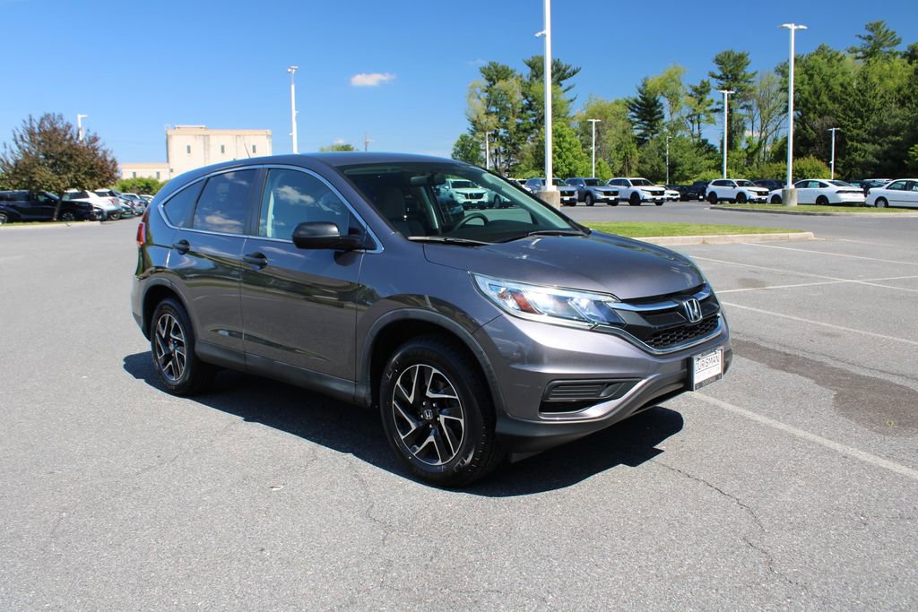 Used 2016 Honda CR-V SE image 2