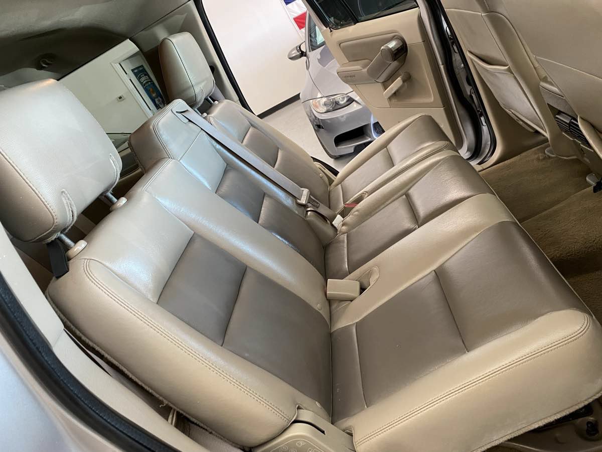 Used 2007 Ford Explorer XLT RWD image 23