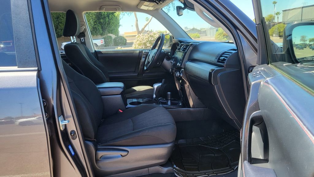 Used 2021 Toyota 4Runner TRD Off-Road AWD/4WD image 18