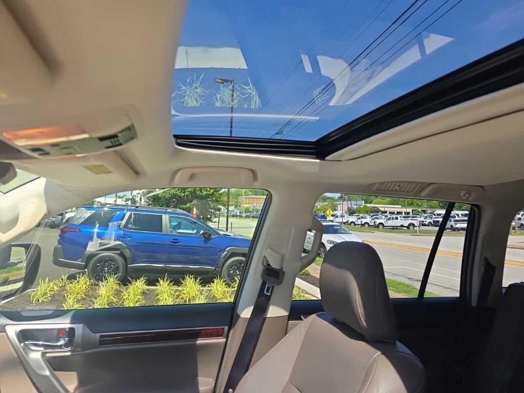 Used 2017 Lexus GX 460 Premium w/ Premium Package AWD/4WD image 22