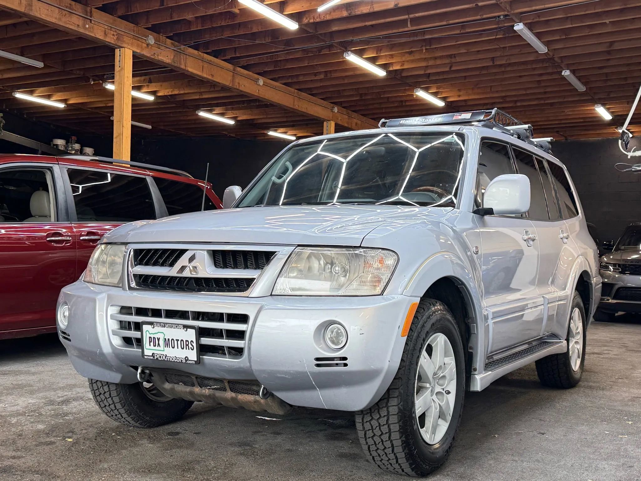 Used 2005 Mitsubishi Montero Limited image 3