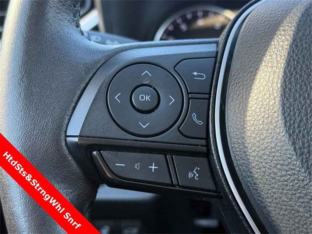 Used 2022 Toyota RAV4 XLE w/ Convenience Package image 18