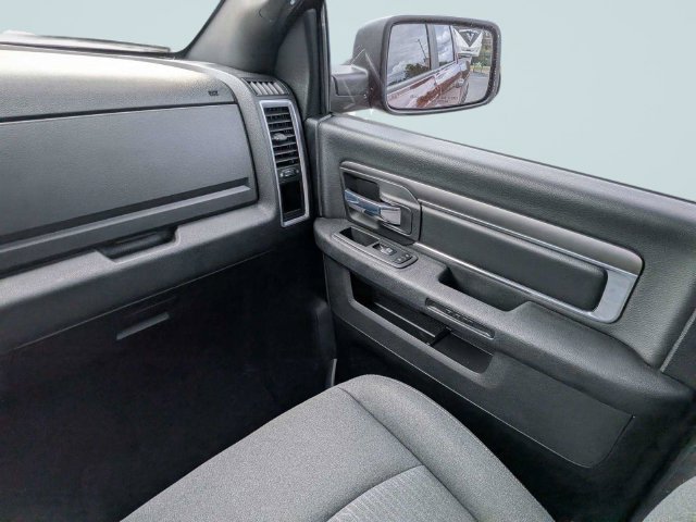 Used 2022 RAM 1500 Warlock AWD/4WD image 17