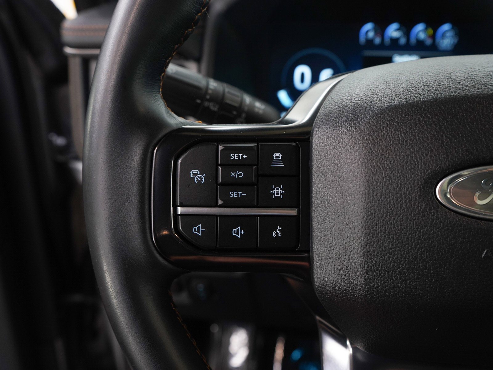 Used 2024 Ford Expedition Max Platinum AWD/4WD image 19