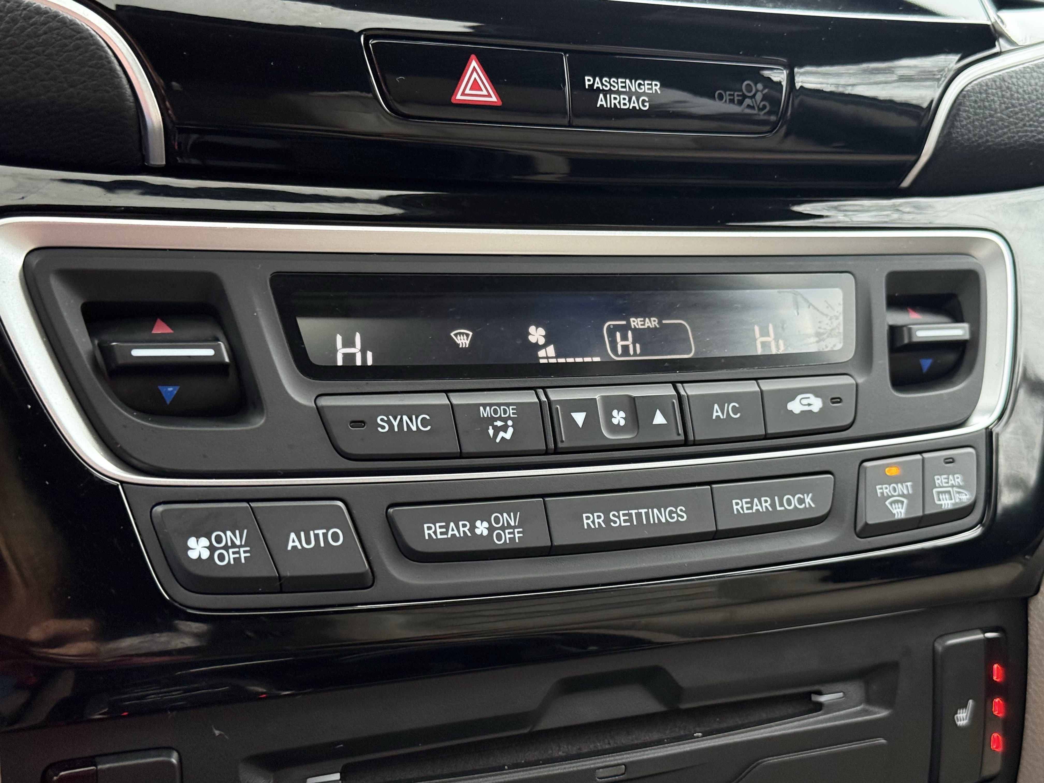 Used 2020 Honda Pilot Touring image 21