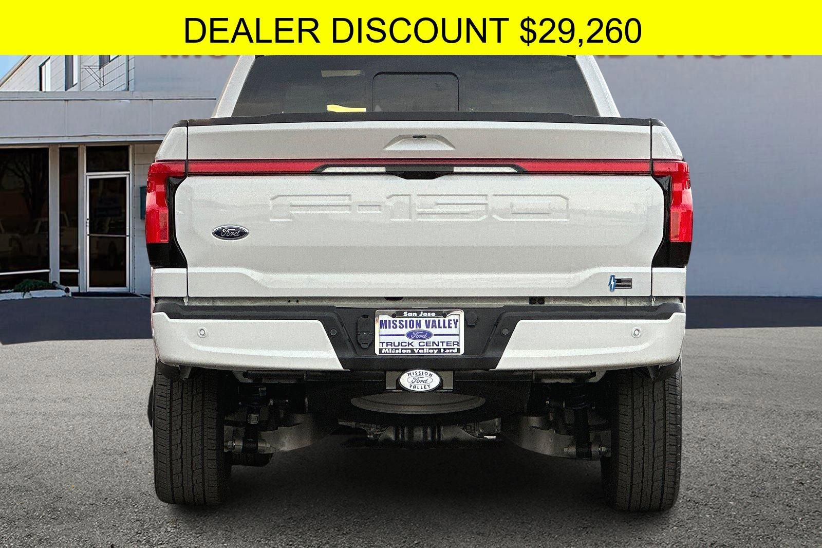 New 2023 Ford F150 Lightning Platinum AWD/4WD image 5