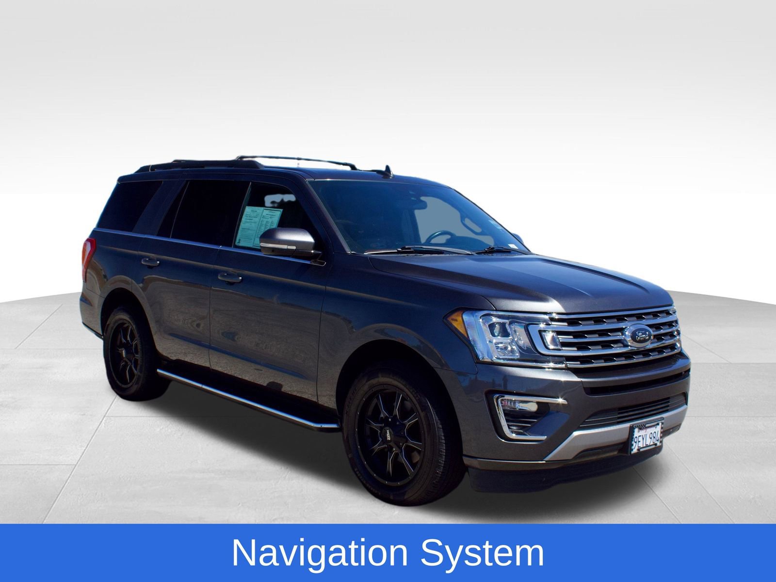 Used 2020 Ford Expedition XLT w/ Equipment Group 202A RWD image 2