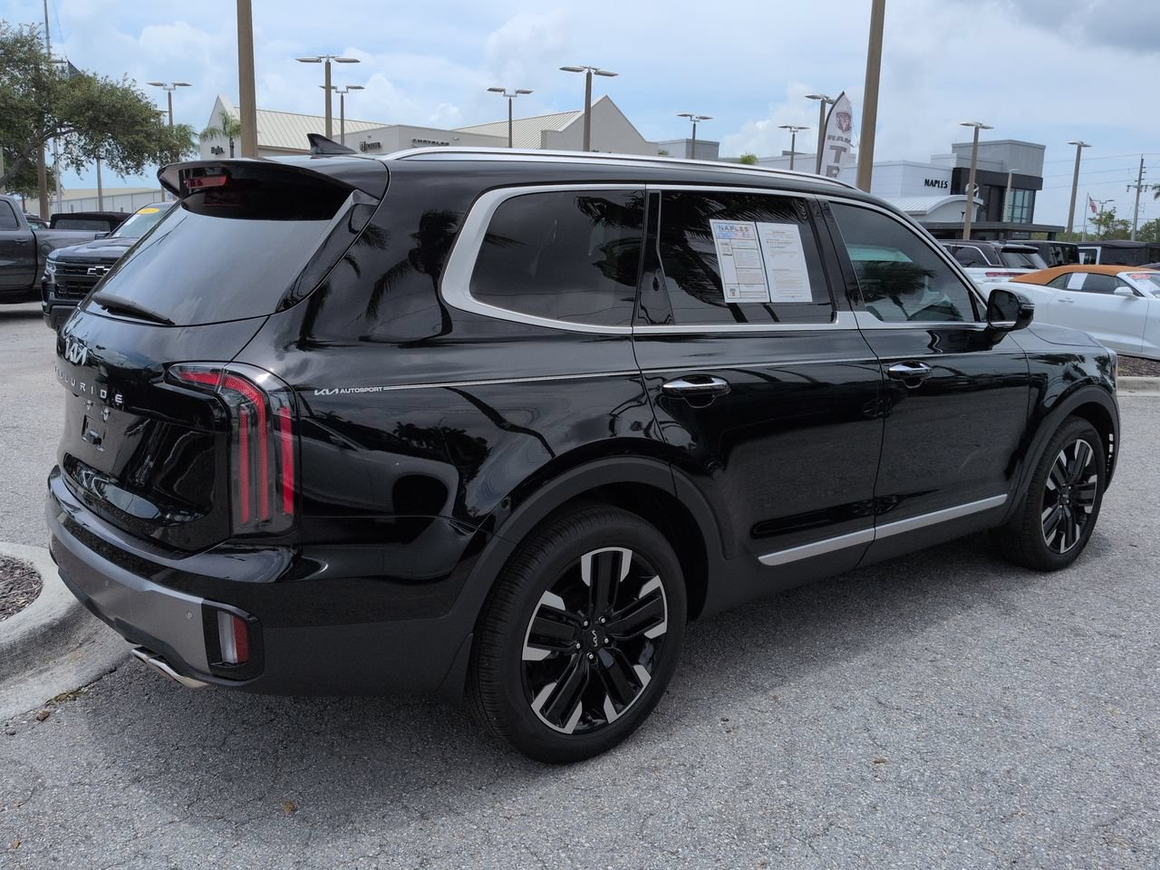 Used 2025 Kia Telluride SX FWD image 5