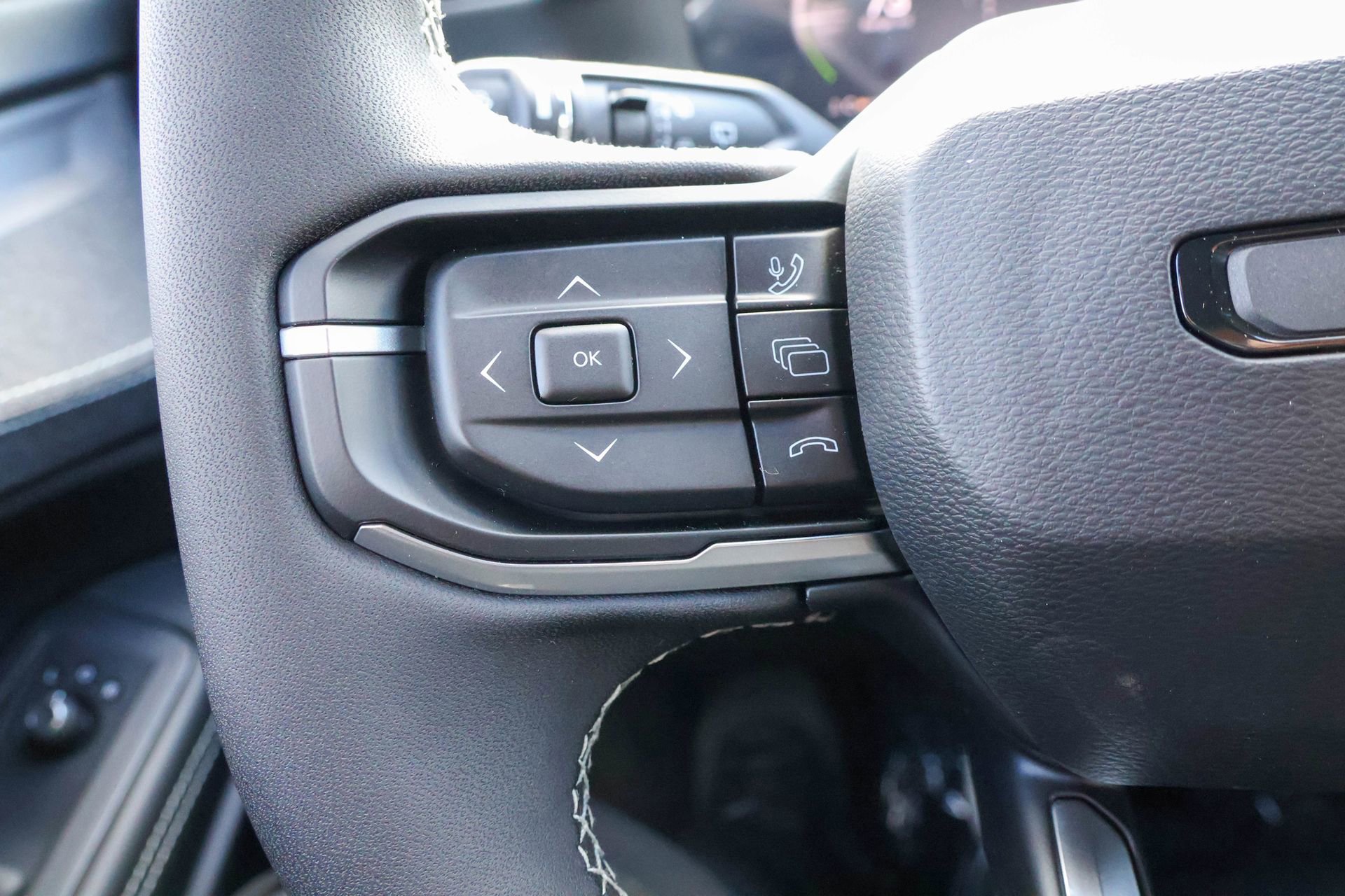 New 2026 Jeep Cherokee Laredo image 26