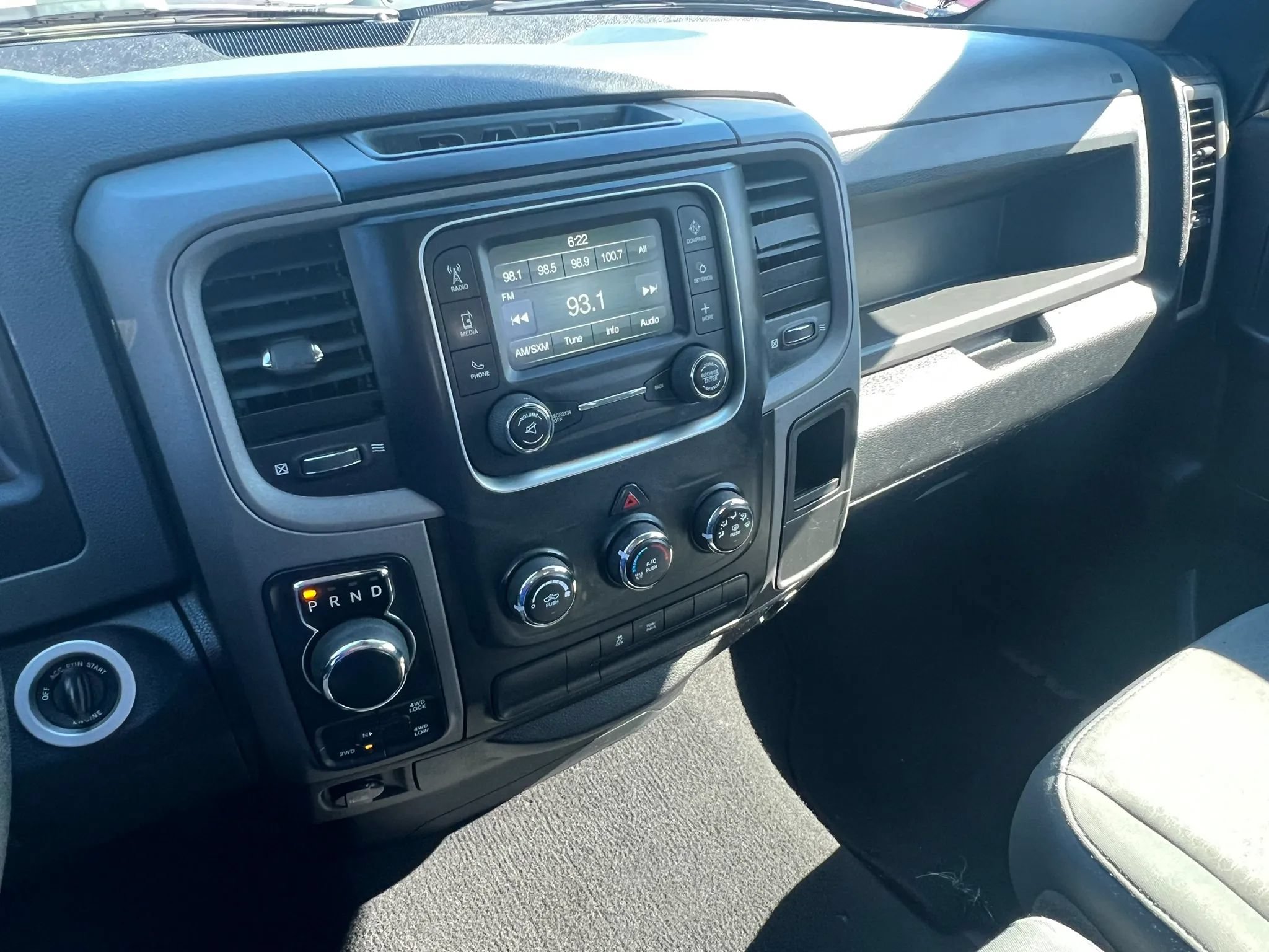 Used 2017 RAM 1500 Express AWD/4WD image 21