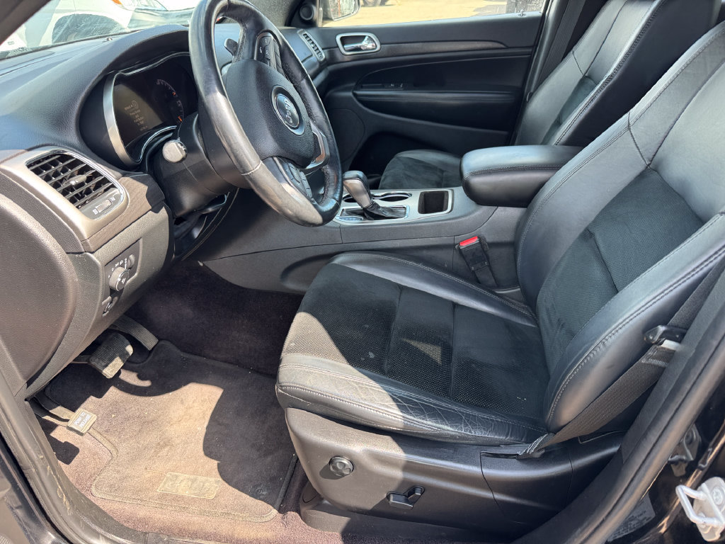Used 2017 Jeep Grand Cherokee Altitude AWD/4WD image 18