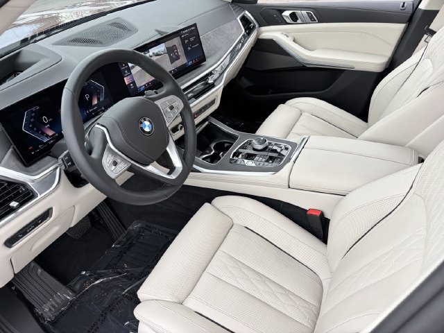 Used 2025 BMW X7 xDrive40i w/ Premium Package AWD/4WD image 20