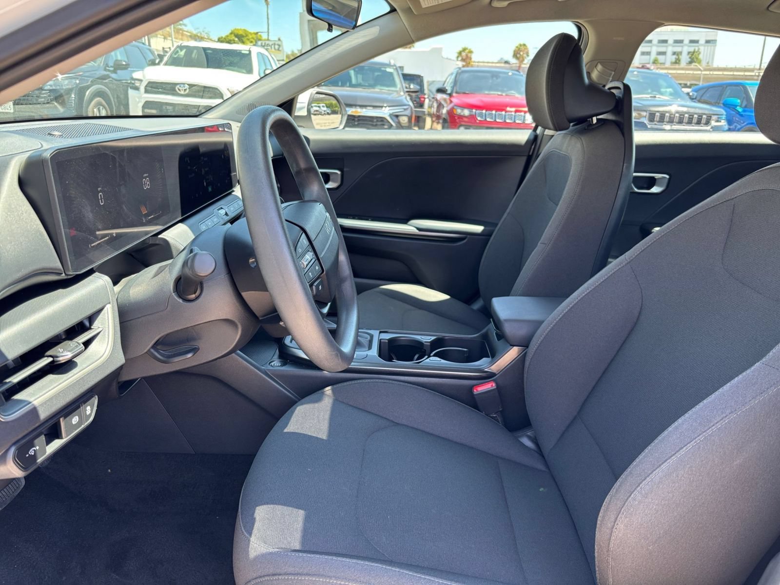 Used 2026 Kia K4 FWD image 25