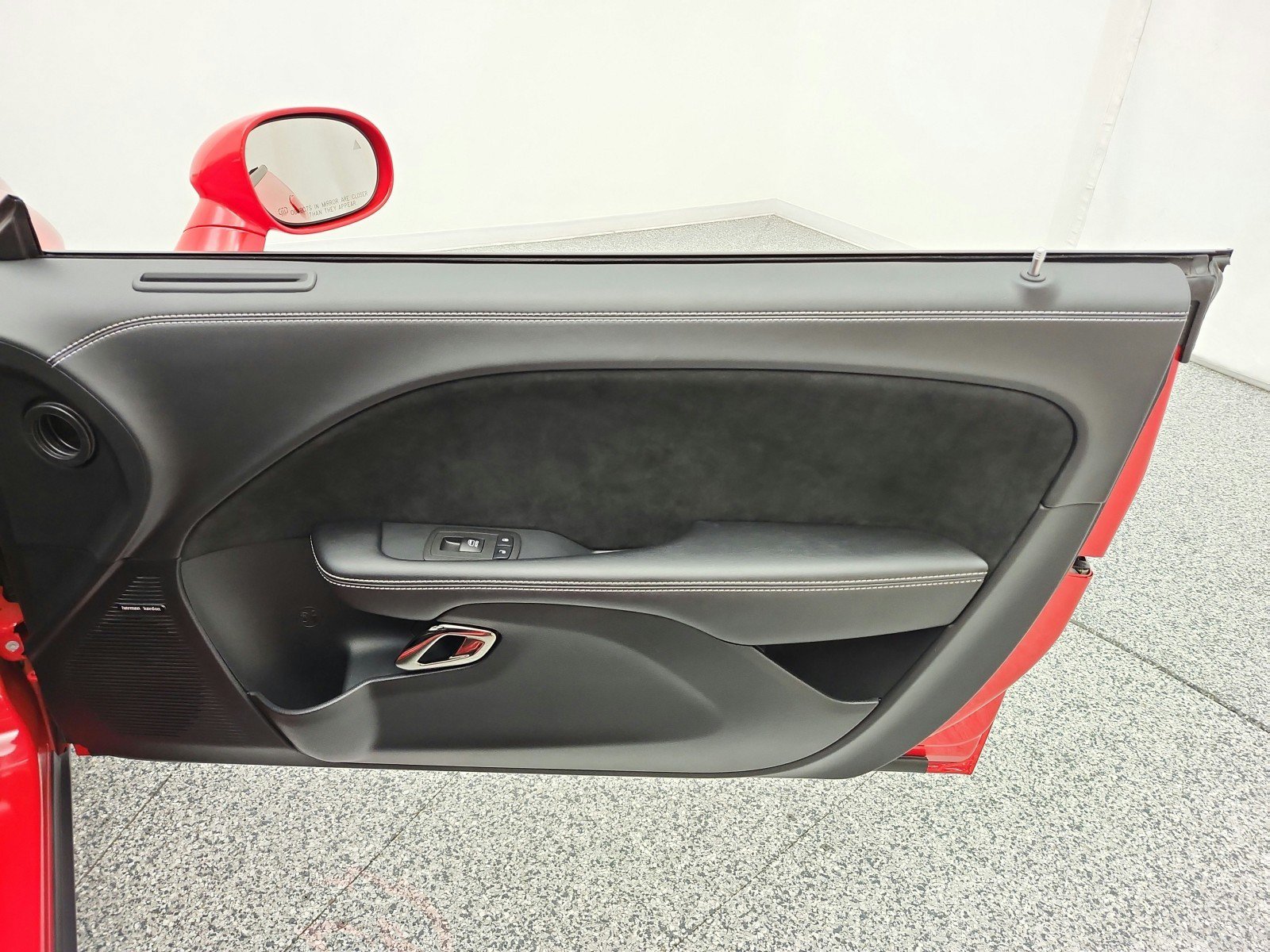 Used 2022 Dodge Challenger SRT Hellcat RWD image 21