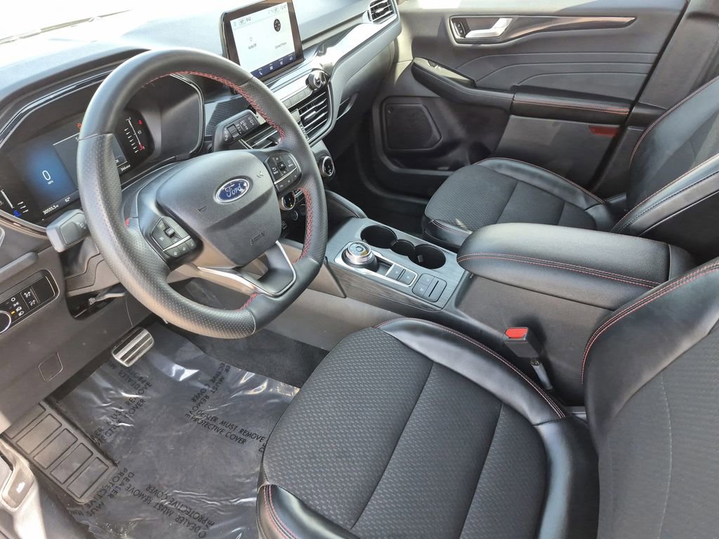 Used 2024 Ford Escape ST-Line image 11