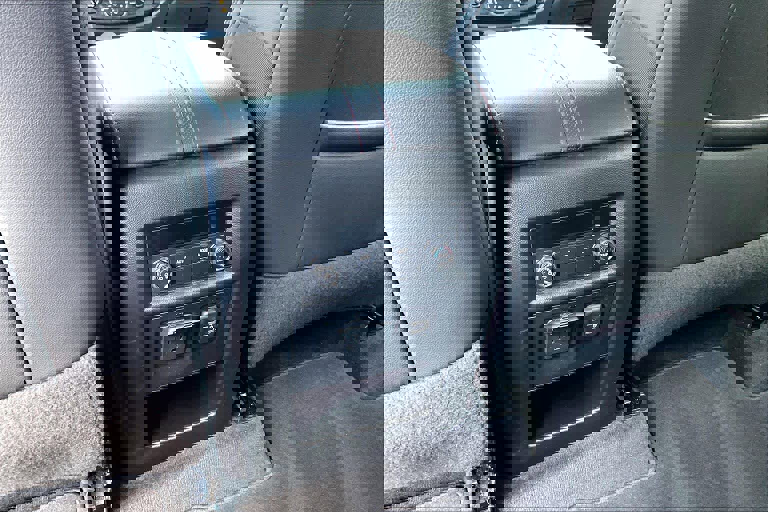 Certified 2023 Chevrolet Traverse RS image 37