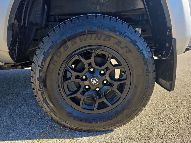 Certified 2022 Toyota Tacoma SR5 image 33