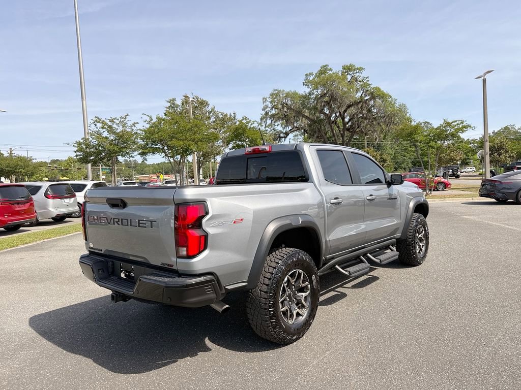 Used 2025 Chevrolet Colorado ZR2 image 3