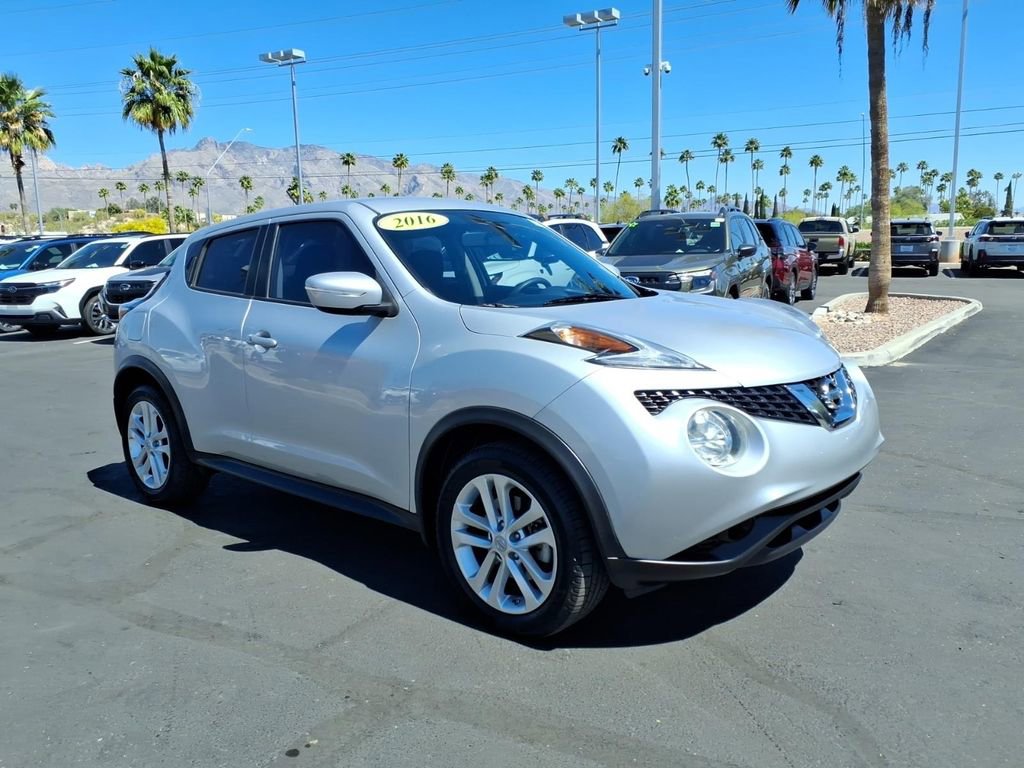 Used 2016 Nissan Juke S image 32