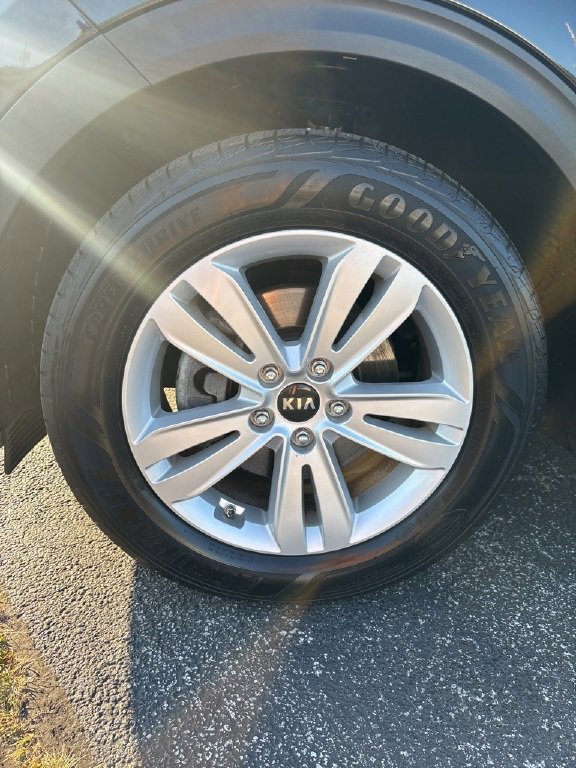 Used 2019 Kia Sportage LX image 4