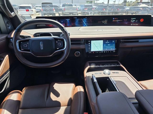 Certified 2025 Lincoln Navigator Reserve image 7