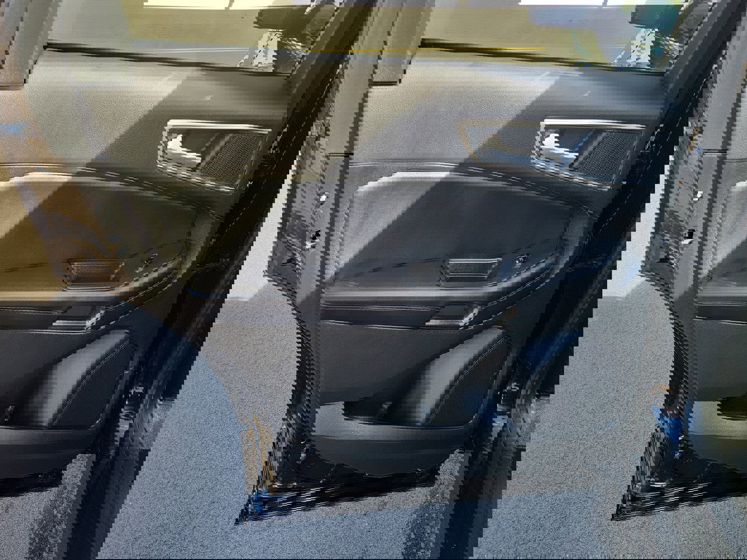 Used 2024 Ford Edge SEL w/ Convenience Package image 11