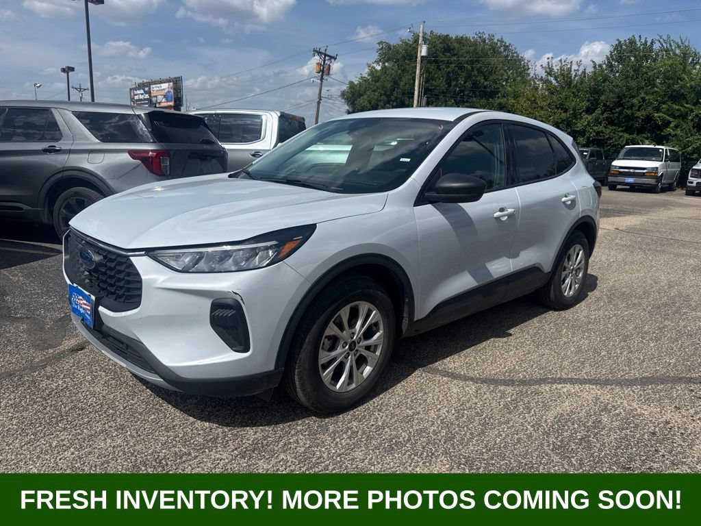 Used 2025 Ford Escape Active FWD image 3