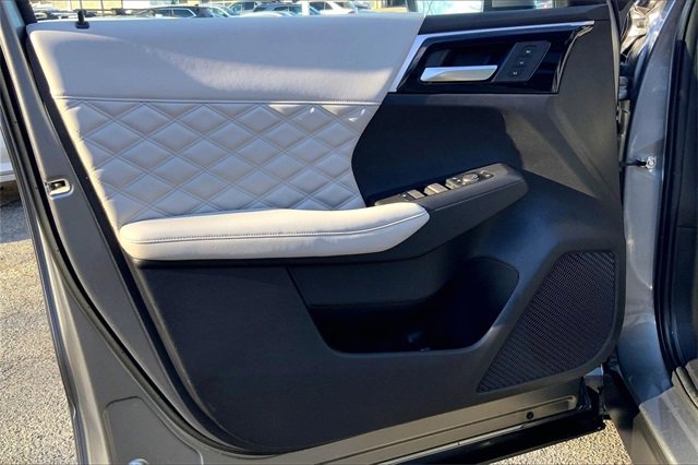 Used 2023 Mitsubishi Outlander SEL image 18