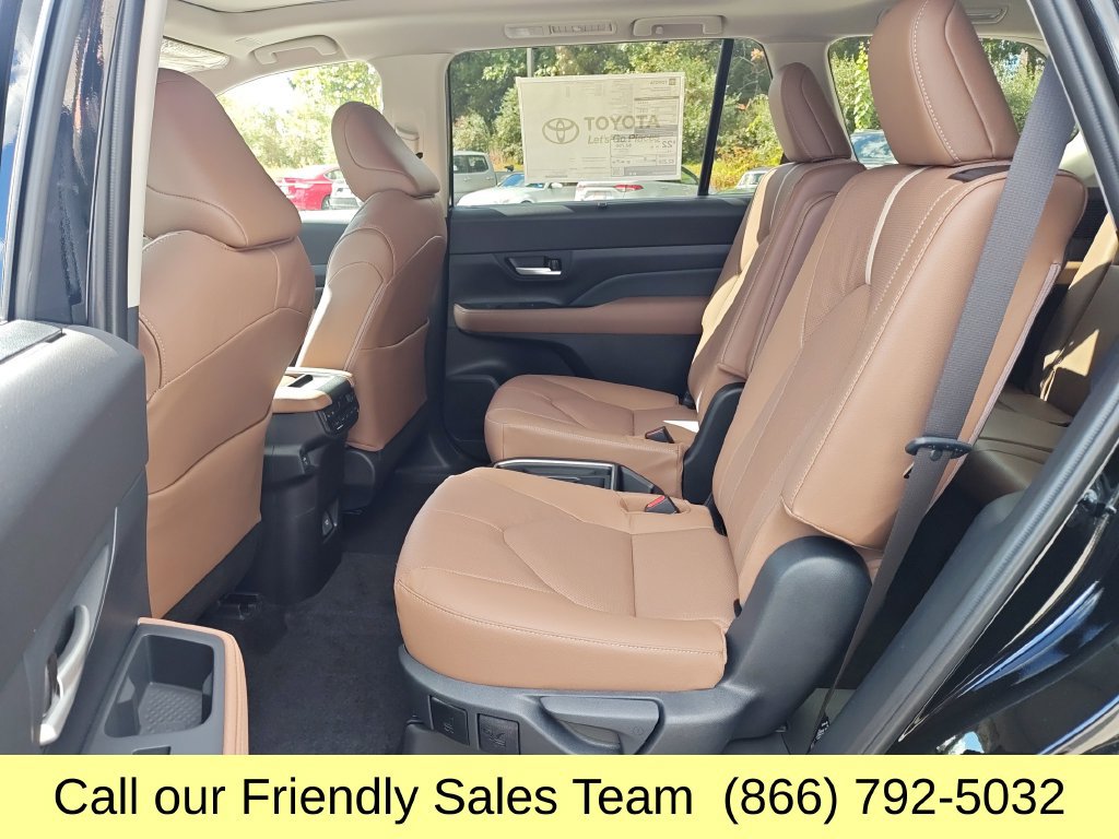 New 2026 Toyota Grand Highlander AWD image 23