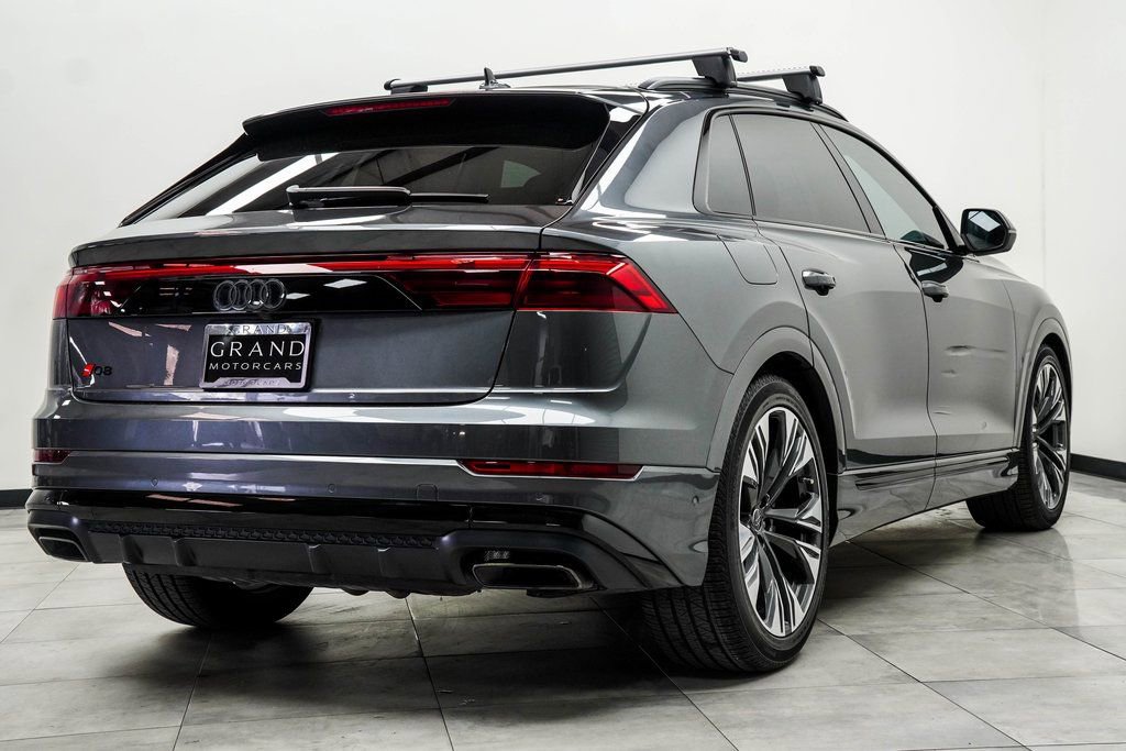 Used 2024 Audi Q8 Prestige w/ Prestige Package image 13