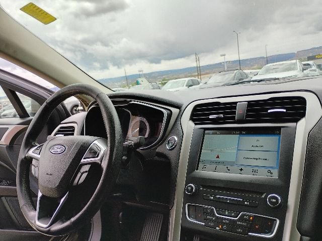 Used 2017 Ford Fusion SE w/ Fusion SE Technology Package AWD/4WD image 15