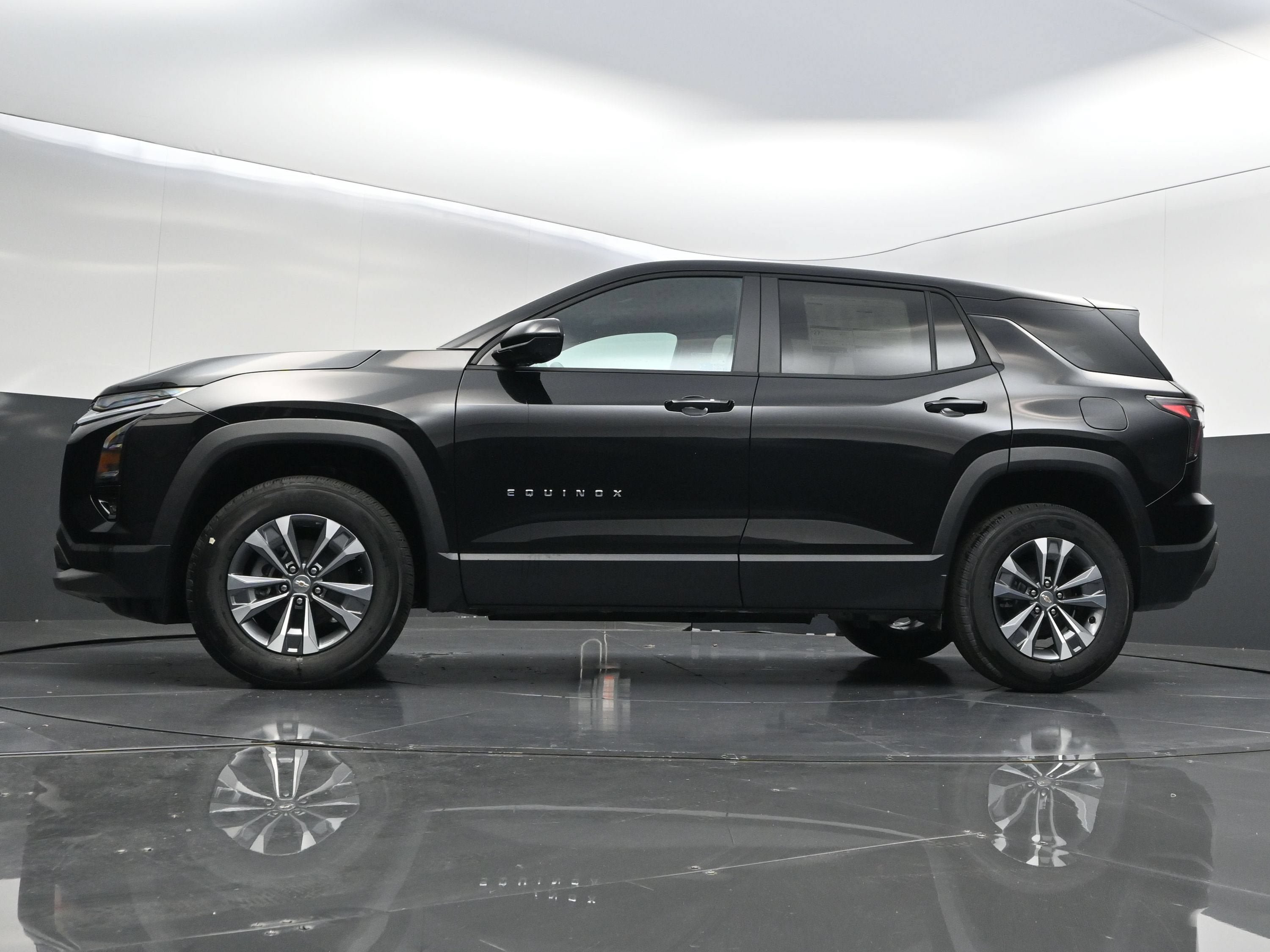 New 2027 Chevrolet Equinox LT w/ Convenience Package II FWD image 43