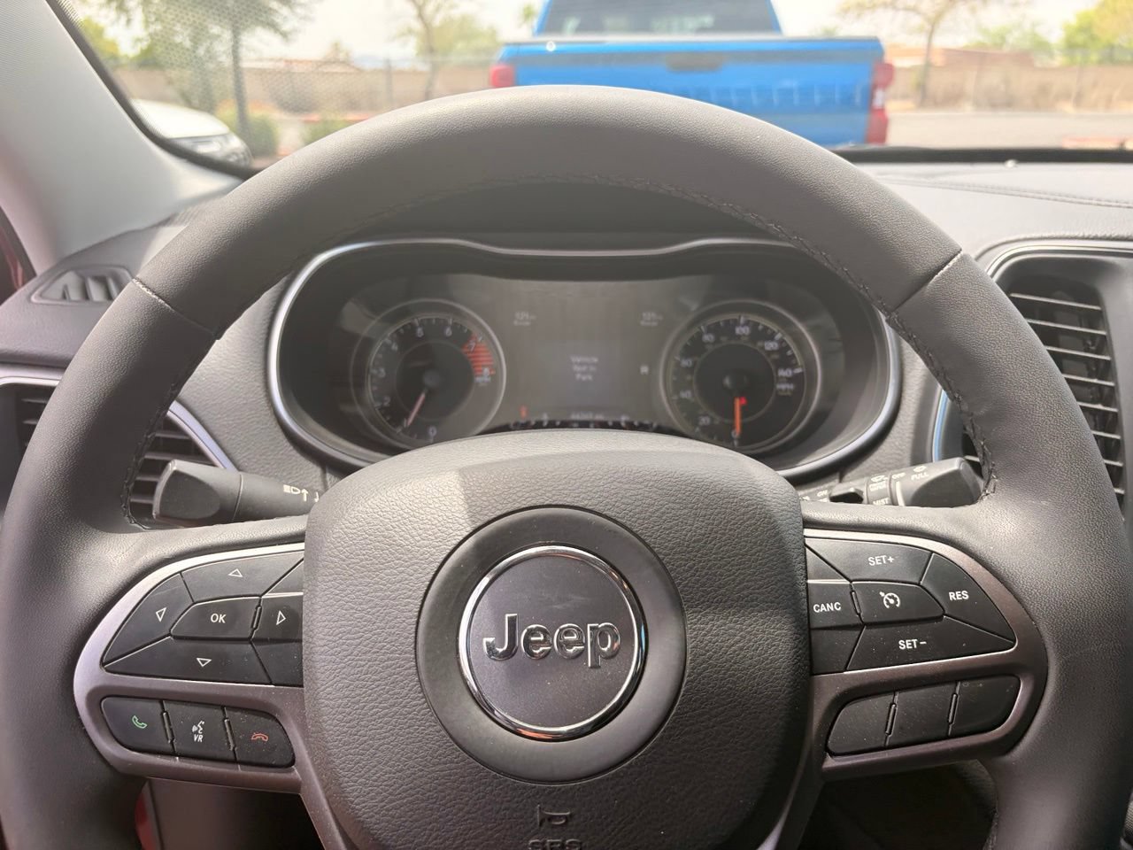 Used 2022 Jeep Cherokee Latitude Lux FWD image 29