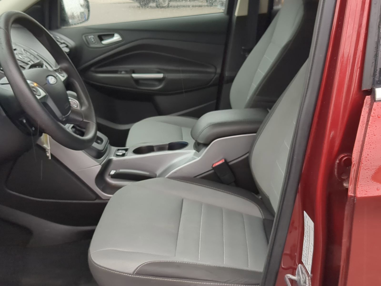 Used 2016 Ford Escape SE image 18
