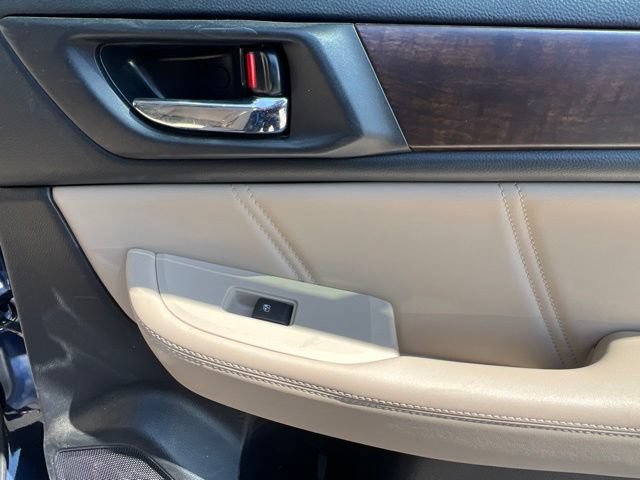 Used 2018 Subaru Outback 2.5i Limited AWD/4WD image 32