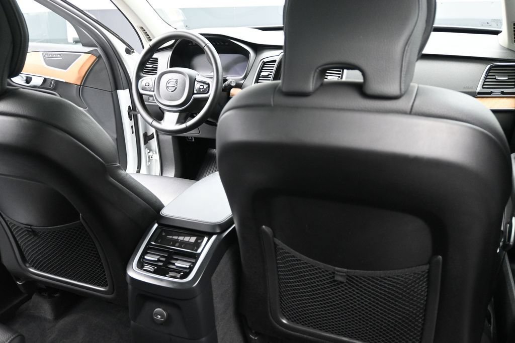Used 2025 Volvo XC90 T8 Plus w/ Protection Package Premier AWD/4WD image 23