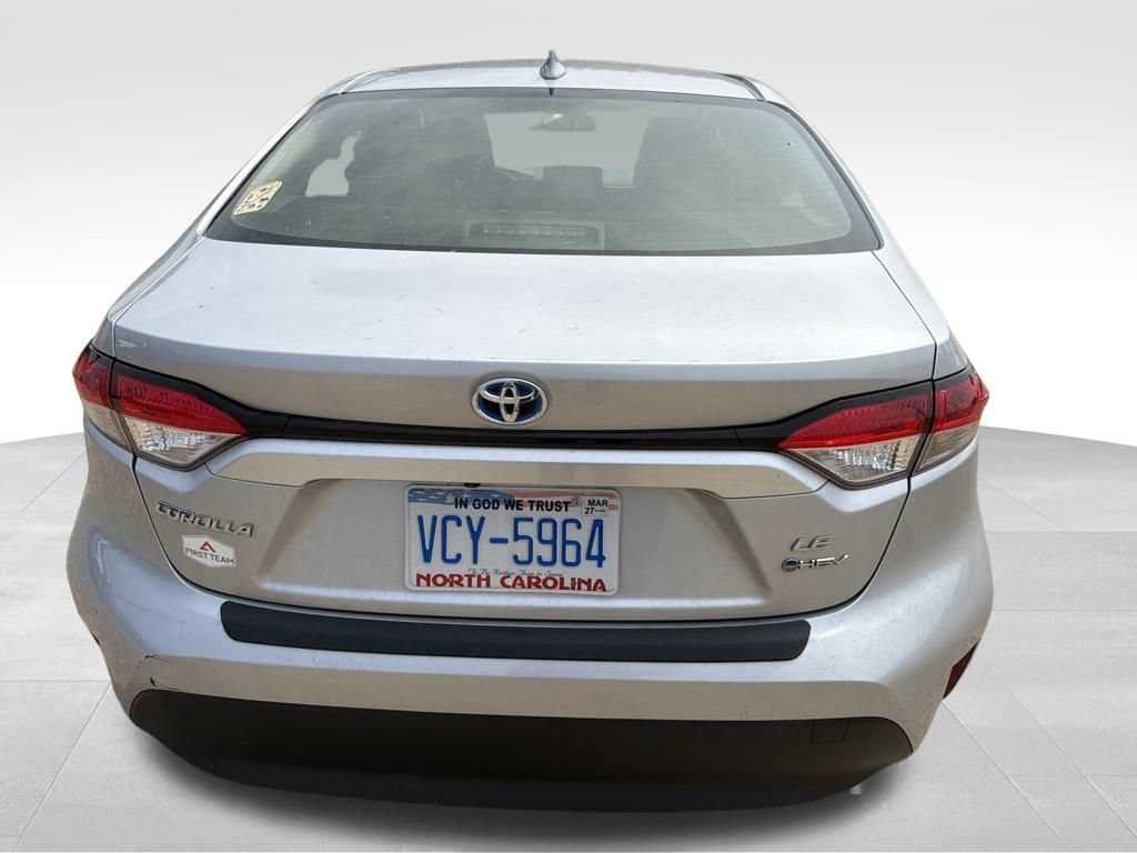 Used 2025 Toyota Corolla LE FWD image 5