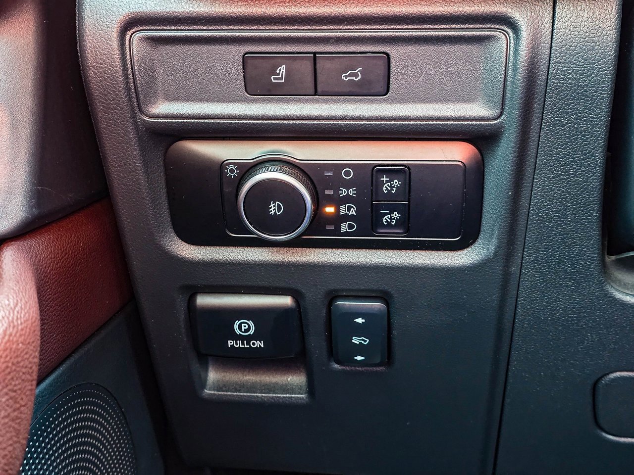 Used 2024 Ford Expedition Max Limited image 28