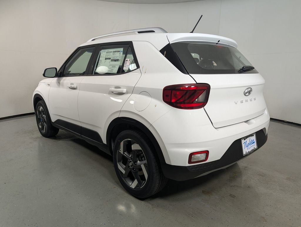 New 2026 Hyundai Venue SEL FWD image 5