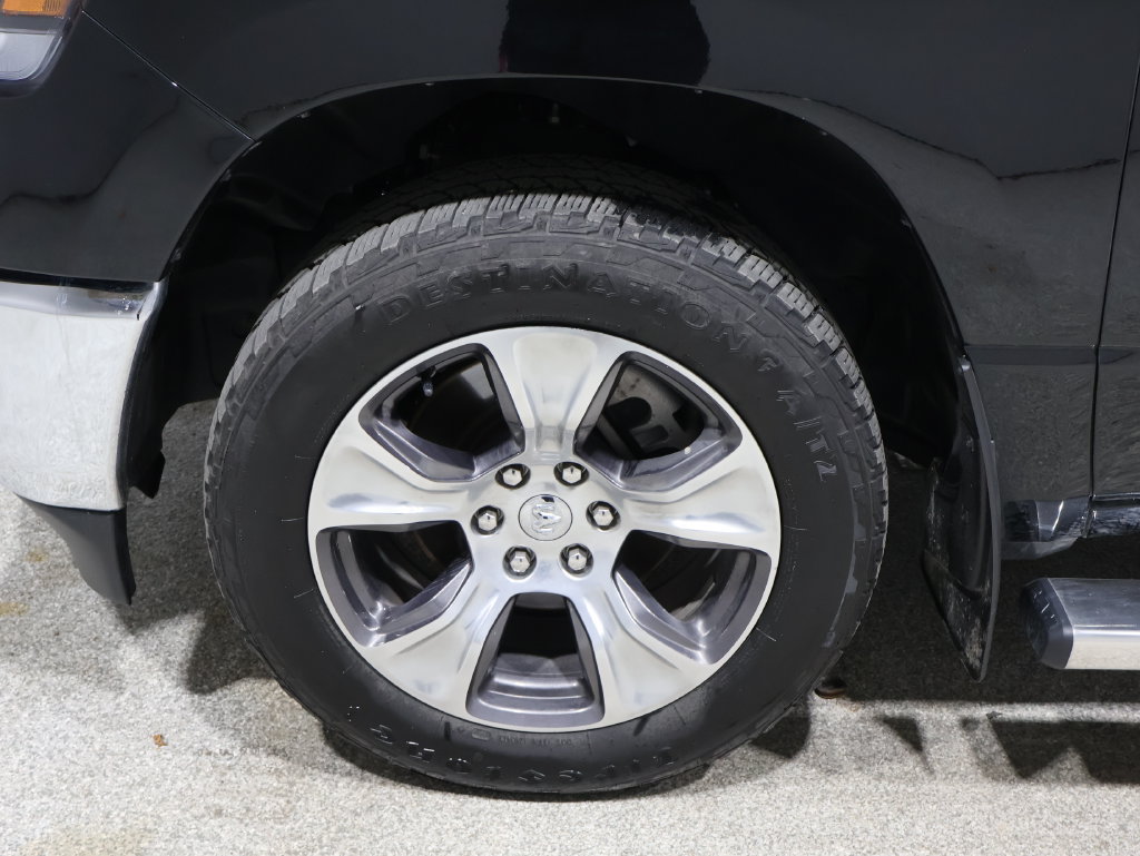 Used 2023 RAM 1500 Laramie AWD/4WD image 11