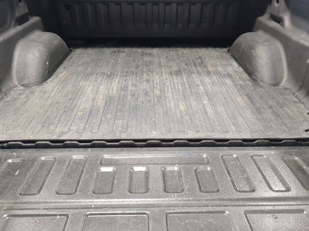 Used 2018 GMC Sierra 1500 SLT w/ SLT Premium Package AWD/4WD image 39