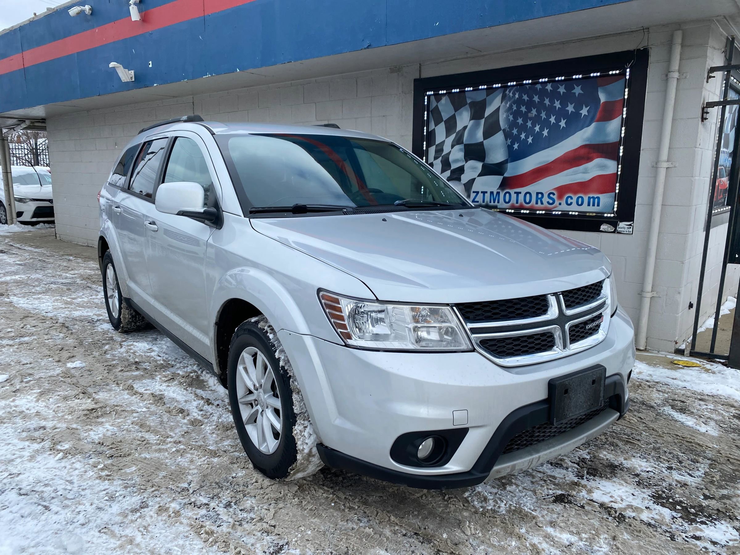 Used 2014 Dodge Journey SXT w/ Flexible Seating Group FWD image 1