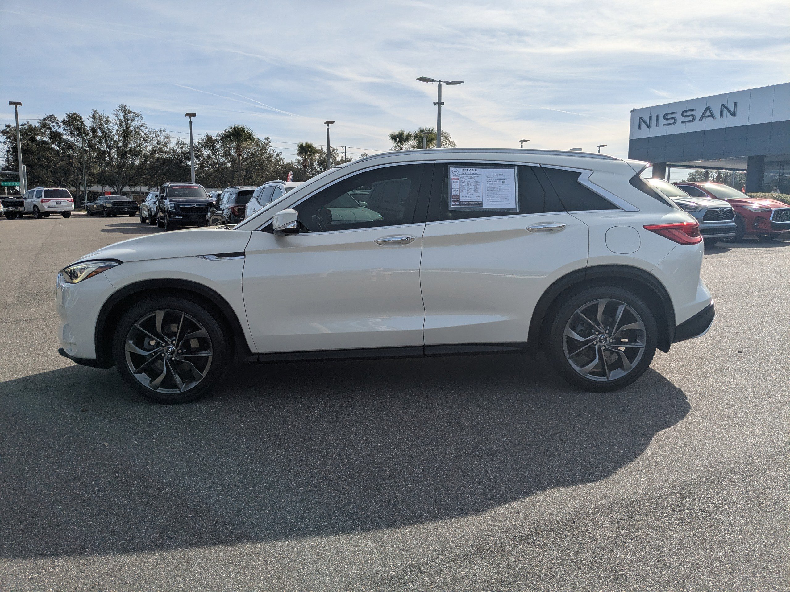 Used 2019 INFINITI QX50 Essential w/ Sensory Package image 7
