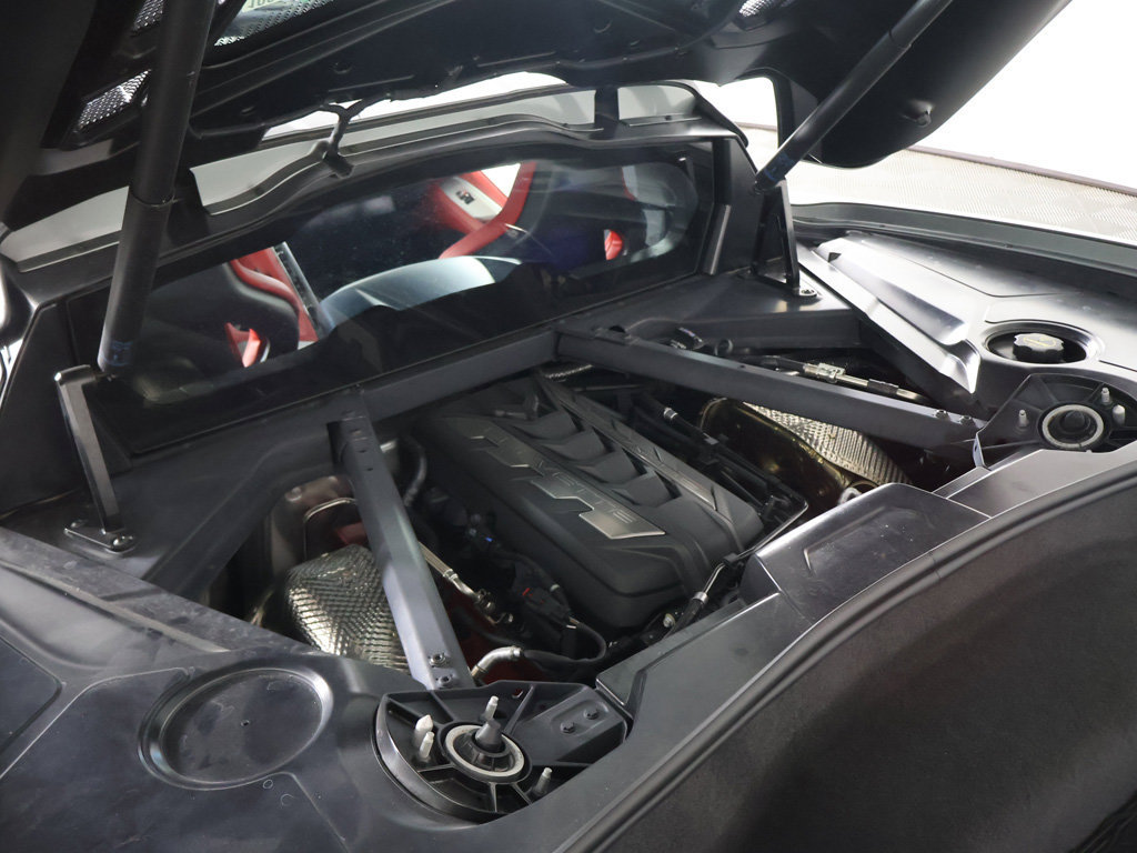 Used 2024 Chevrolet Corvette Stingray Preferred Cpe w/ Z51 Performance Package RWD image 25