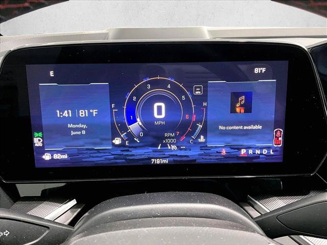 Used 2025 Chevrolet Suburban RST RWD image 22