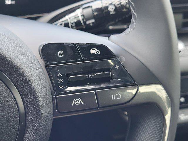 New 2025 Hyundai Elantra SEL FWD image 30