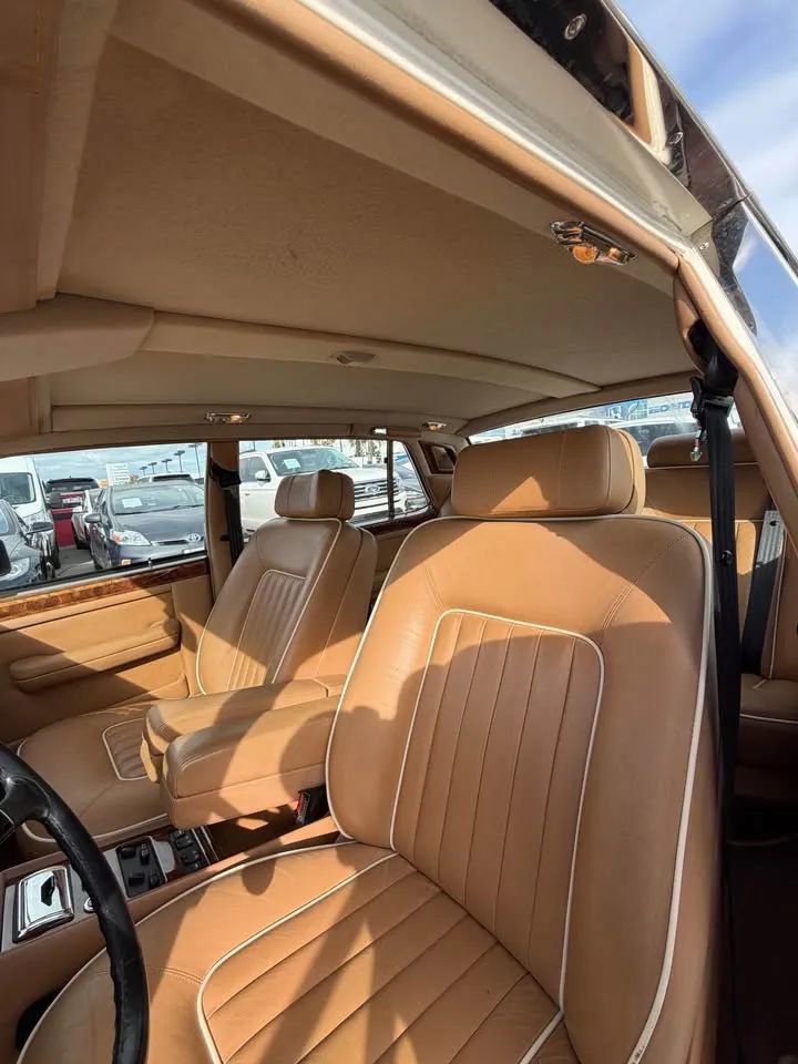 Used 1988 Rolls-Royce Silver Spur image 9
